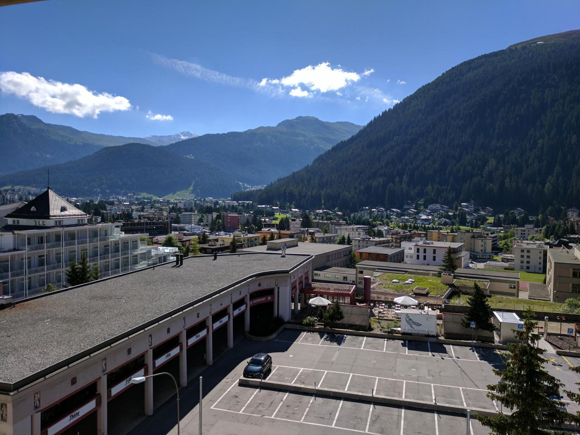 Holiday Accommodation - Swimming Pool Available Davos Exterior photo